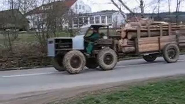 traktor.AVI смотреть онлайн