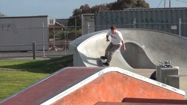 Strange Life Skateboards - Melbourne Trip - Chris Wood And Friends смотреть онлайн