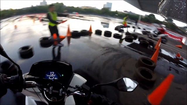 OH BEGINI TERNYATA SUARA HONDA PCX ELECTRIC KAYA TAMIYA! смотреть онлайн