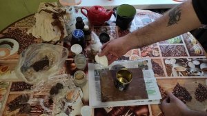 Пчеловодство.Мазь для  роев и ловушек. Как сделать приманку для ловли  роёв.Самодельный Апирой ч.2