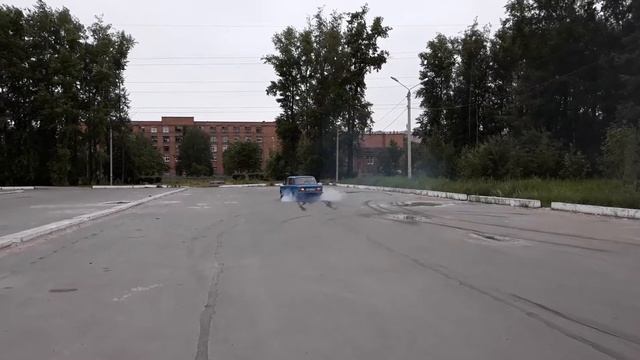 Небольшой отжиг, добиваю резину) смотреть онлайн