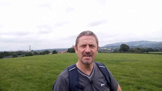 GB news talking the same talking points as the BBC, sky etc. Walk n talk in Wales countryside. смотреть онлайн