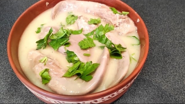 Языки в сливочном соусе. Очень вкусно, и просто в приготовлении. смотреть онлайн