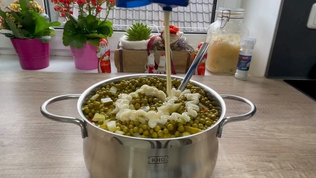 Салат Оливье Обалденно Вкусный ! смотреть онлайн