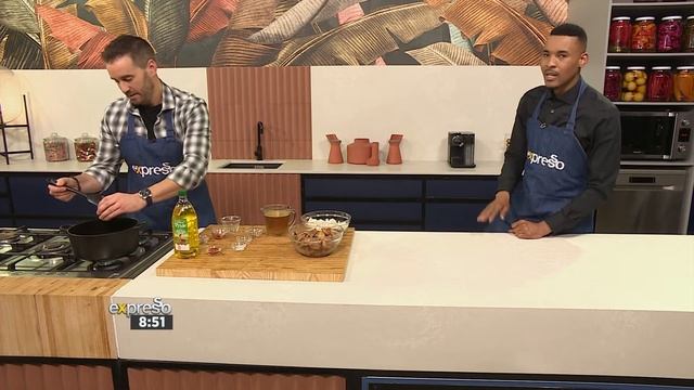 Recipe: Pork Paprika смотреть онлайн