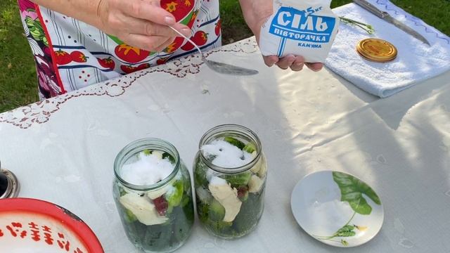 Малосольні огірки. Дуже хрусткі. Дуже смачний і простий рецепт смотреть онлайн