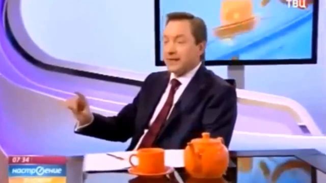 ★ Про финансовые пирамиды. ★ Роман Василенко для программы Настроение, телеканал ТВЦ смотреть онлайн