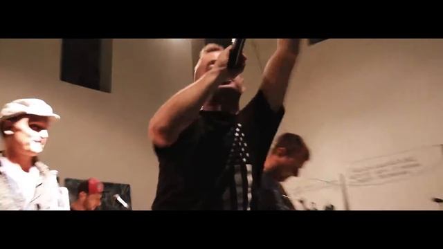 Жадан и собаки в космосе смотреть онлайн