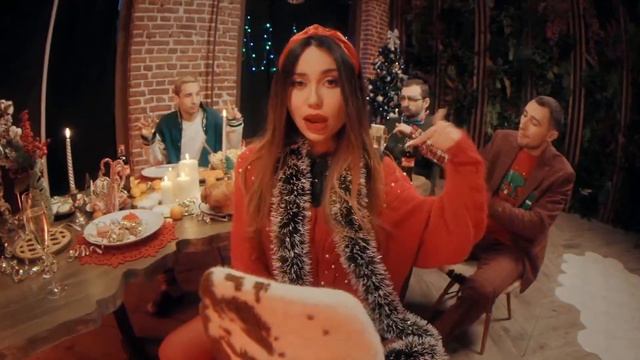 GOKILLA x ЭМЕЛЕВСКАЯ - NEW YEAR CYPHER смотреть онлайн