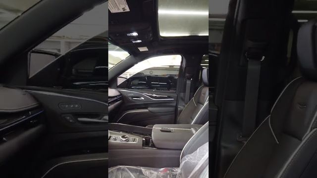 🔥Шикарный #Cadillac #Escalade V поколения побывал в #DoubleTint #Moscow на установке авто тонировки смотреть онлайн