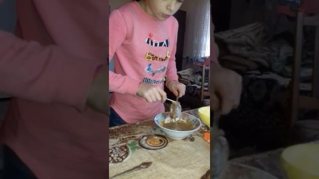 Кекс у мікрохвильові за 5 хвилин. Зможе приготувати навіть дитина 👯 смотреть онлайн