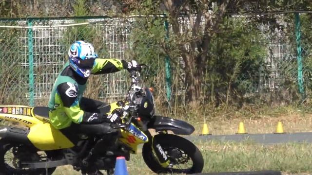2018 DUNLOP JAPAN MotoGymkhana [C1] H1 DR-Z400SM смотреть онлайн