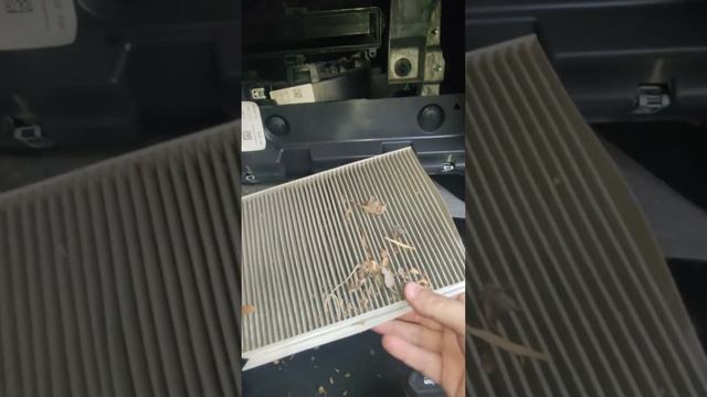 Jeep Renegade Cabin Air Filter Replacement  | تبديل فلتر تبريد جيب رينيكيد