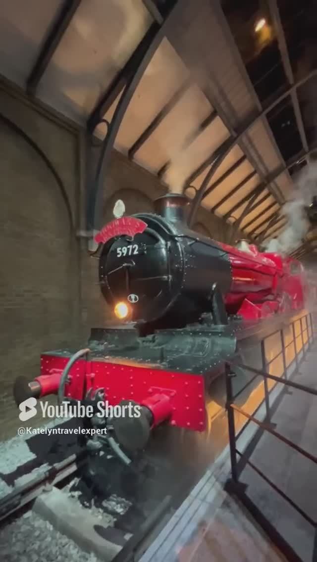 Экскурсия по киностудии Гарри Поттера #гаррипоттер#поттериана#миргаррипоттера#хогвартс#обзорстудии смотреть онлайн