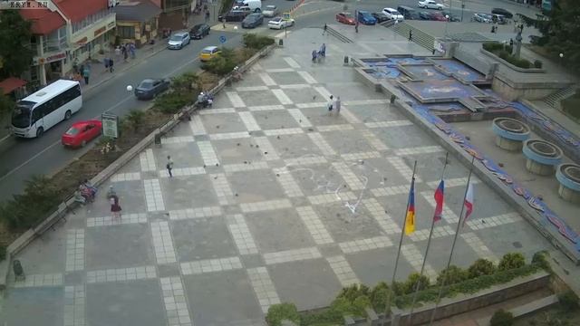 Вебкамера "Площадь Советская". Запись 18.06.2017 11:00:04 смотреть онлайн