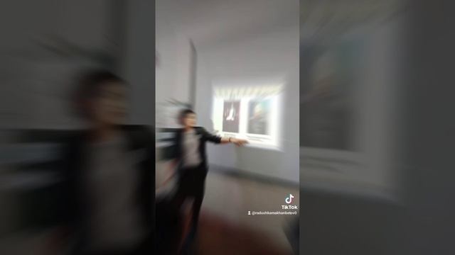 Историко-филологический цикл в шк.лиц.им.М.Жумабаева.Урок литературы:"Волк на псарне". смотреть онлайн
