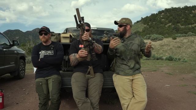 Bruiser Industries Shows Us His Top 5 Guns смотреть онлайн