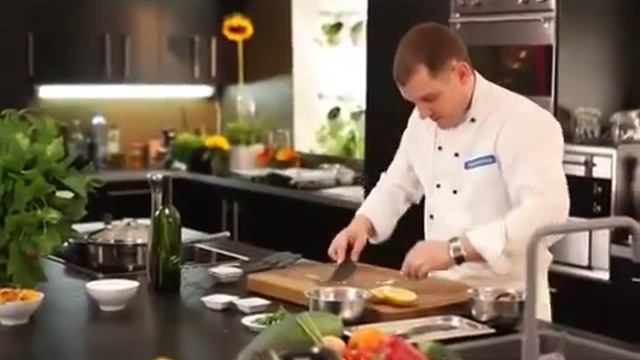 Острая Dorada с сухарной корочкой смотреть онлайн