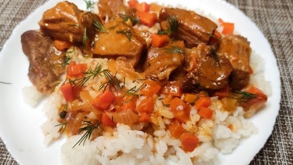 Гуляш из говядины. Очень вкусный рецепт приготовления не кого не оставит равнодушным. смотреть онлайн