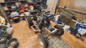 Мой первый минитрактор "Долгострой". Часть  7. "Хвосты", подножки, механизм сцепления.