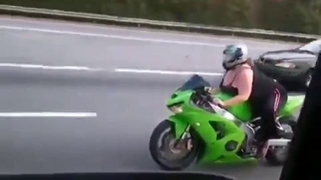 Самая быстрая толстуха в мире! смотреть онлайн