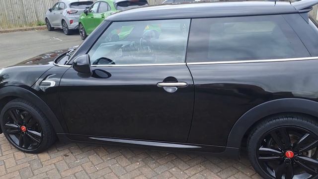 Mini Cooper 1.5 смотреть онлайн