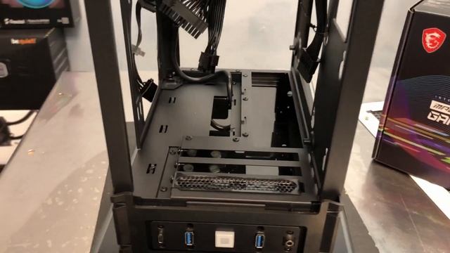OCC checks out the Hyte Revolt 3 mini ITX case! смотреть онлайн
