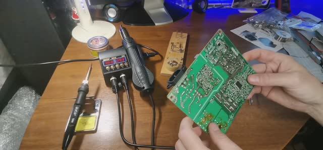 Обзор работы паяльной станции JCD 8898 смотреть онлайн