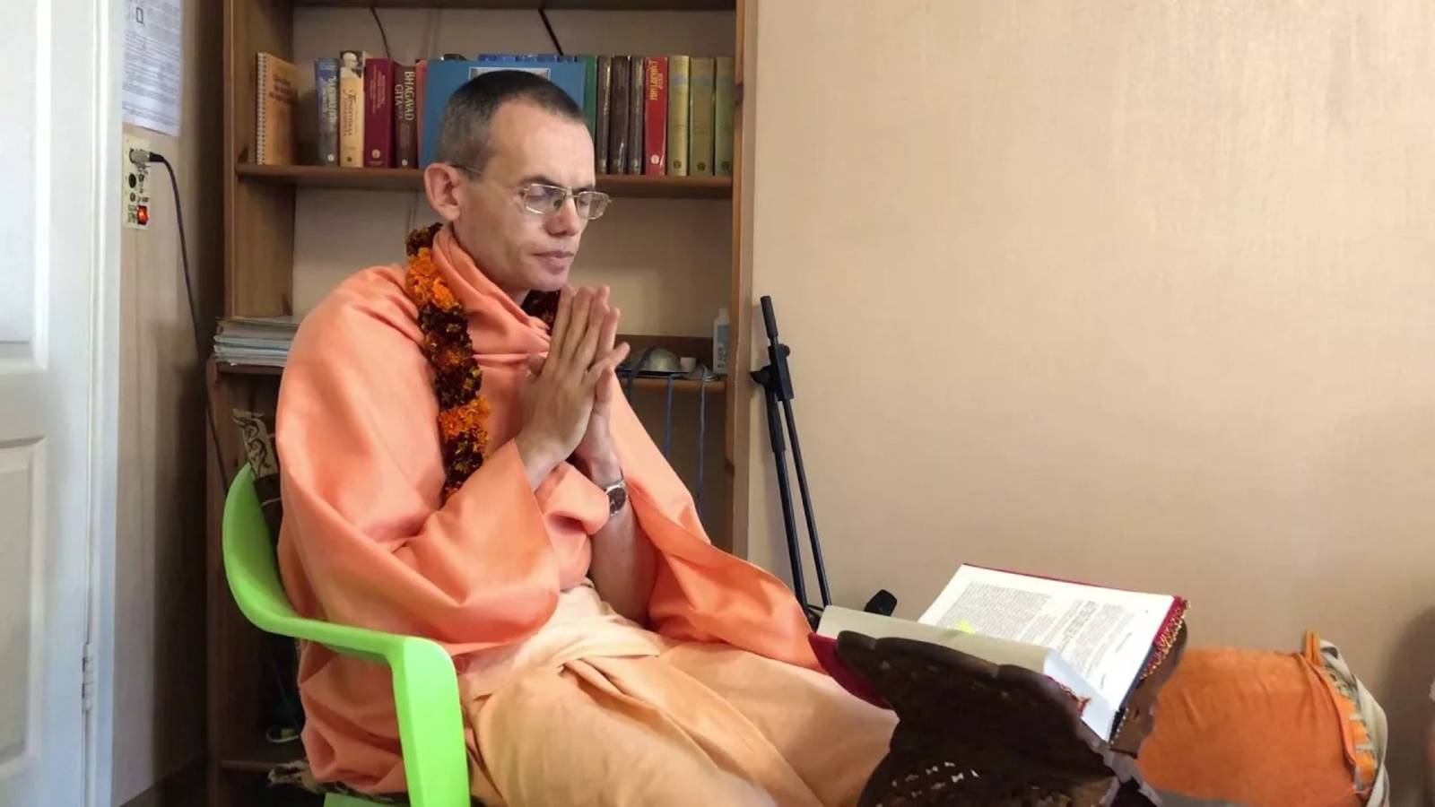 27/12/2024 Шримад-Бхагаватам 1.1.1. Е.М. Васушрештха прабху. Вриндаван Парк смотреть онлайн