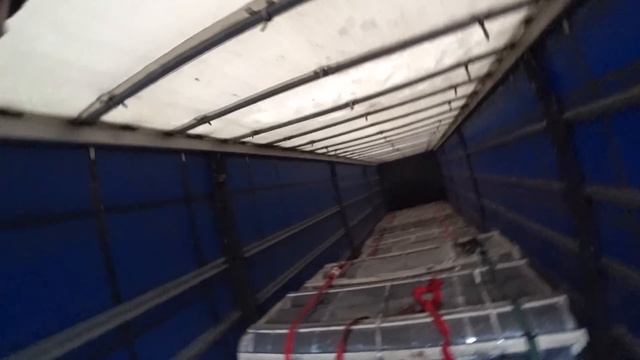 ПЕРВАЯ ВЫГРУЗКА/ОПЕРАЦИЯ ОТКРЫТЬ КРЫШУ #дальнобой #рейс #фура