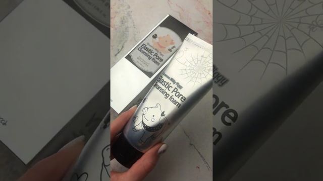 ELIZAVECCA Milky Piggy Elastic Pore Cleansing Foam - Пенка очищающая поры, 120 мл смотреть онлайн