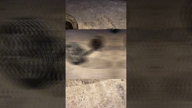 Chery заразился от старого японца и потерял колеса #москвич3 #москвич #shortvideo #cherytiggo смотреть онлайн