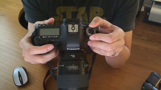 FAQ: What camera do you use for macro? -- Canon 5d Mark 2 смотреть онлайн
