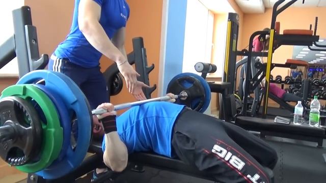Самая эффективная программа для грудных мышц смотреть онлайн