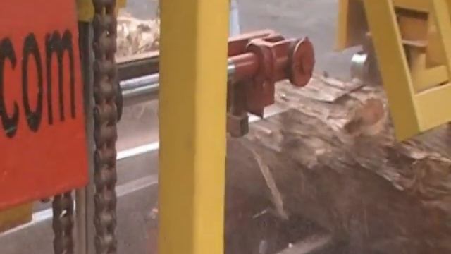 Log-Master LM 2 Portable Sawmill