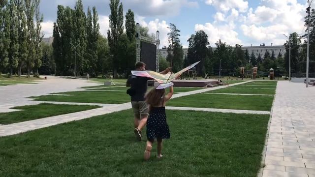 Запускаем летучего змея🥳 смотреть онлайн