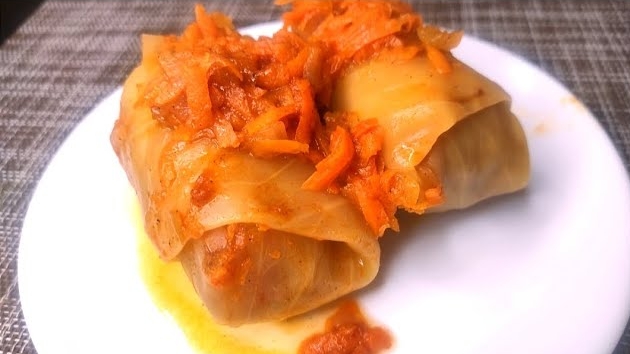 Голубцы из капусты с фаршем и рисом. Простой и очень быстрый рецепт. смотреть онлайн