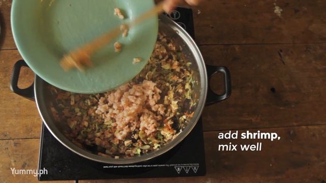 How to Make Chinese-style Fresh Lumpia | Yummy Ph смотреть онлайн