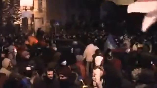 Майдан Митингующие против Беркута смотреть онлайн