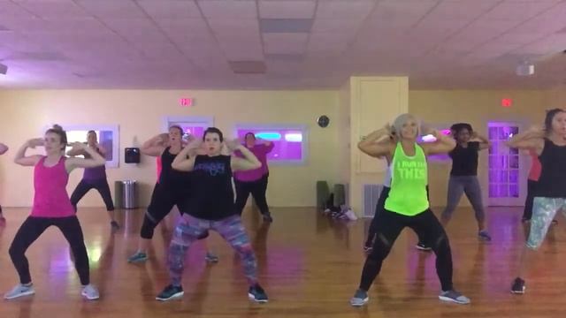 FUSION Dance Fitness- Standing Abs- The Drop смотреть онлайн