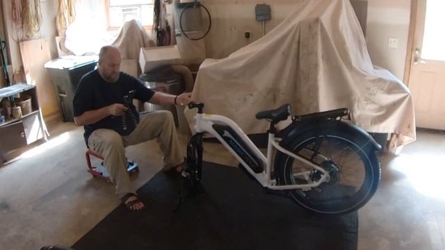 Magicycle Cruiser Unbox and Assembly - Tinkering Turtle смотреть онлайн