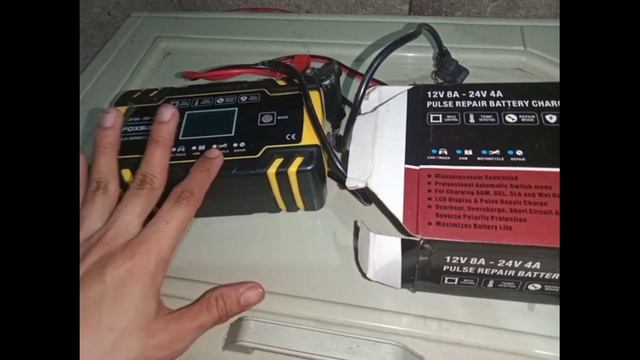 FOXSUR AUTOMATIC SMART BATTERY CHARGER | PRODUCT REVIEW смотреть онлайн