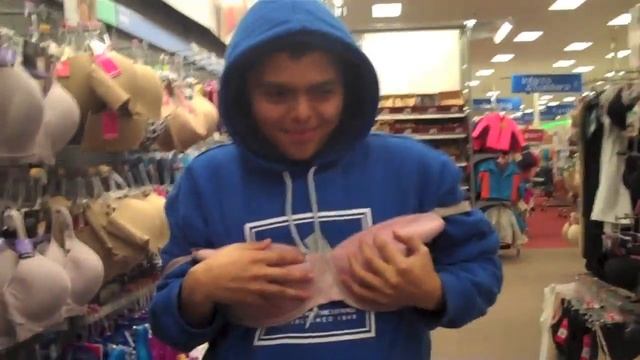 mis botas de austronauta/travesuras en target смотреть онлайн