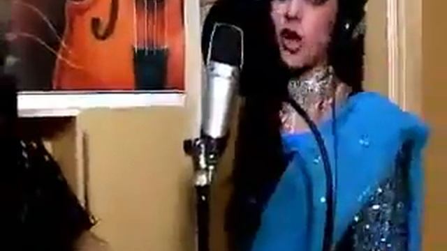 New Pashto Tappy by Karishma New Singer 2014 смотреть онлайн