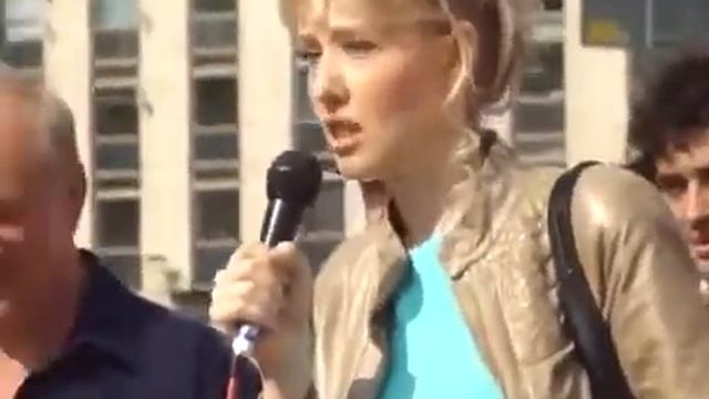 Яркая речь Екатерины Енгалычевой против репрессий и принудительной вакцинации (Москва 14.08.21) смотреть онлайн