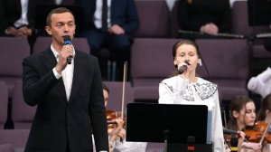 Теплый Ветерок Всколыхнул Траву