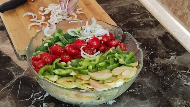 Zesty Delights: Irresistible Chickpea Salad Recipes! смотреть онлайн