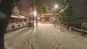 Прогулка по Аомори в Японии в новогоднюю ночь