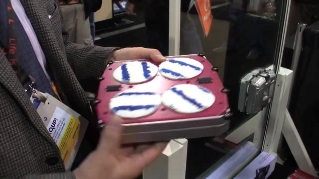 Windoro Window-Cleaning Robot Demo смотреть онлайн