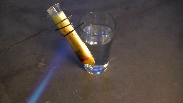 Elemental Sulfur and reacting Sulfur with oxygen and water смотреть онлайн